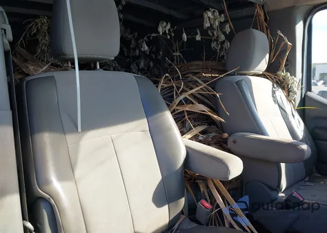 2015 Nissan Nv Cargo Nv1500 S V6 z USA, uszkodzony, nr VIN 1N6BF0KL8FN804747